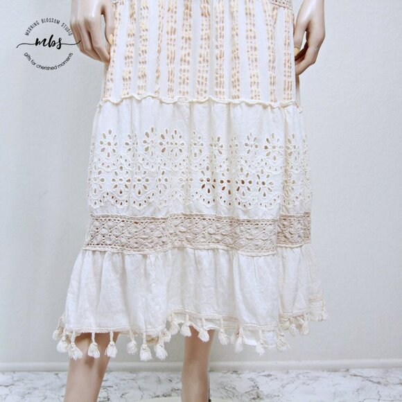 Me 2 Magic Boho Tiered Embroide Spaghetti Straps Lace Eyelets Tassels Midi Dress - Picture 7 of 12